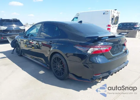 2021 Toyota Camry Trd z USA, uszkodzony, nr VIN 4T1KZ1AK1MU056334